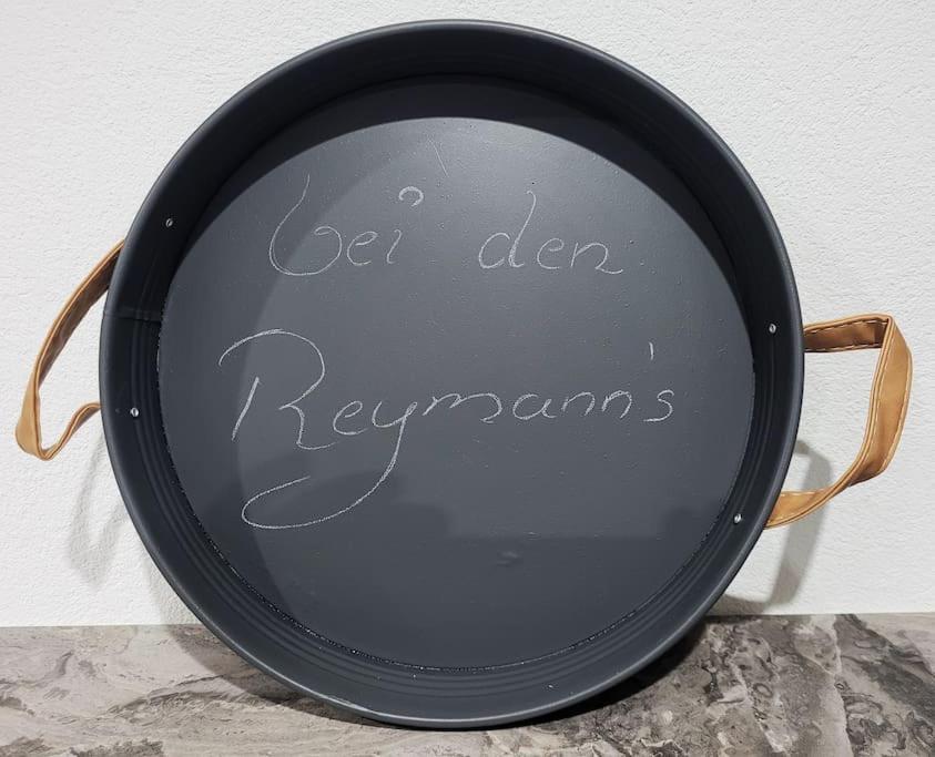 Bei Den Reymann's Apartment *